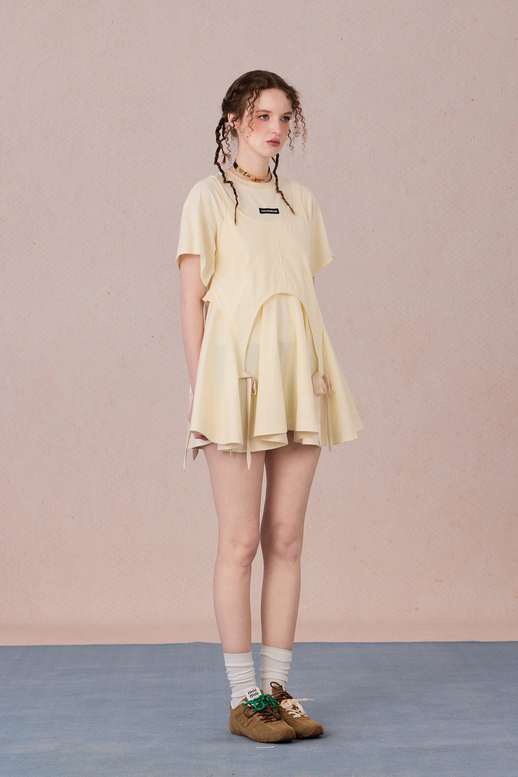 Casual cotton day dress with flattering bow waist and loose fit