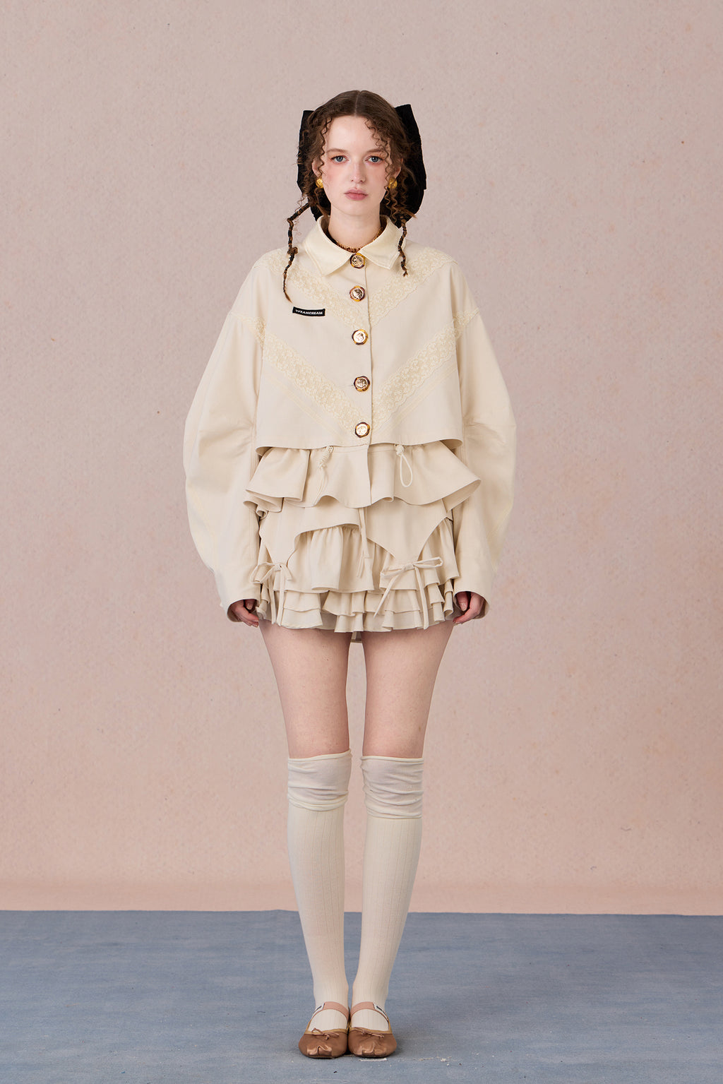 Vintage-inspired lightweight jacket with romantic lace and gathered cuffs