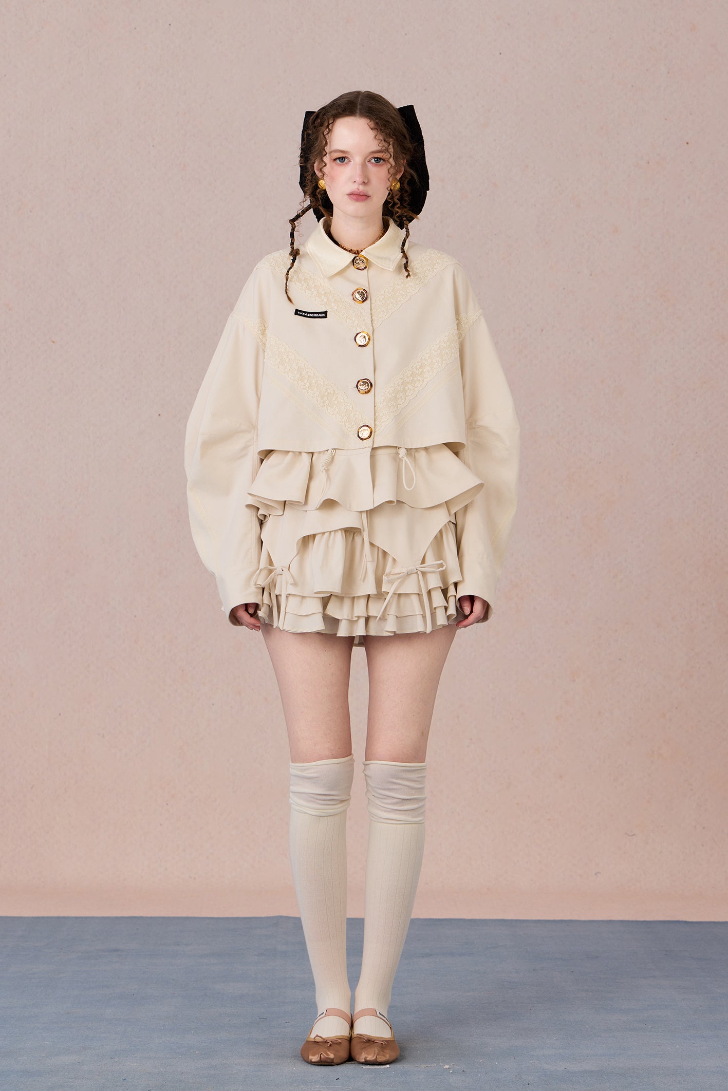 Vintage-inspired lightweight jacket with romantic lace and gathered cuffs