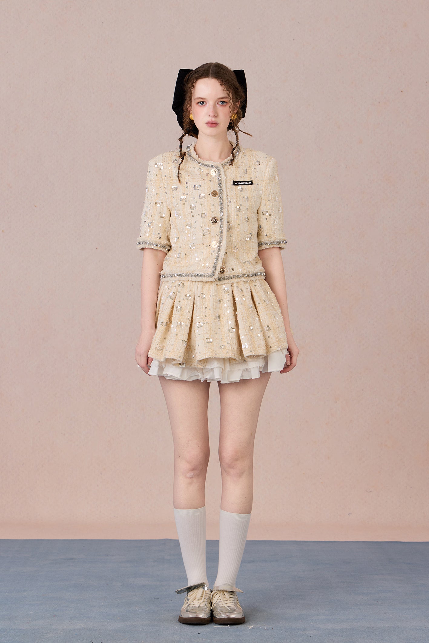 WEANCHEAM statement blazer styled for upscale daywear