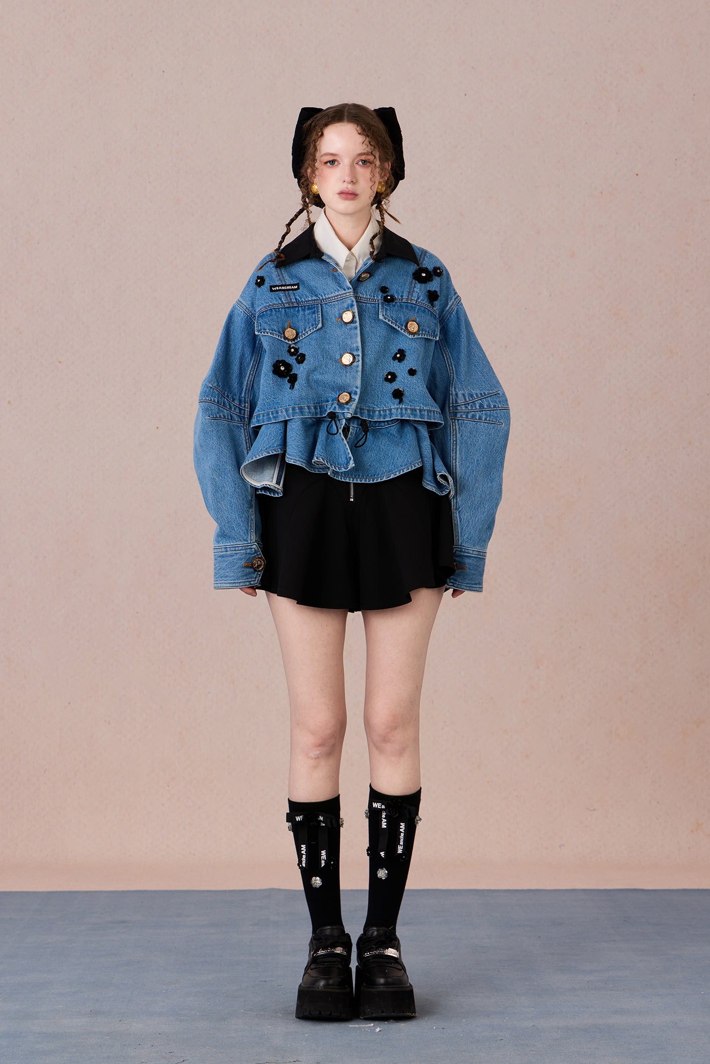 Vintage-inspired lightweight jacket with romantic lace and gathered cuffs