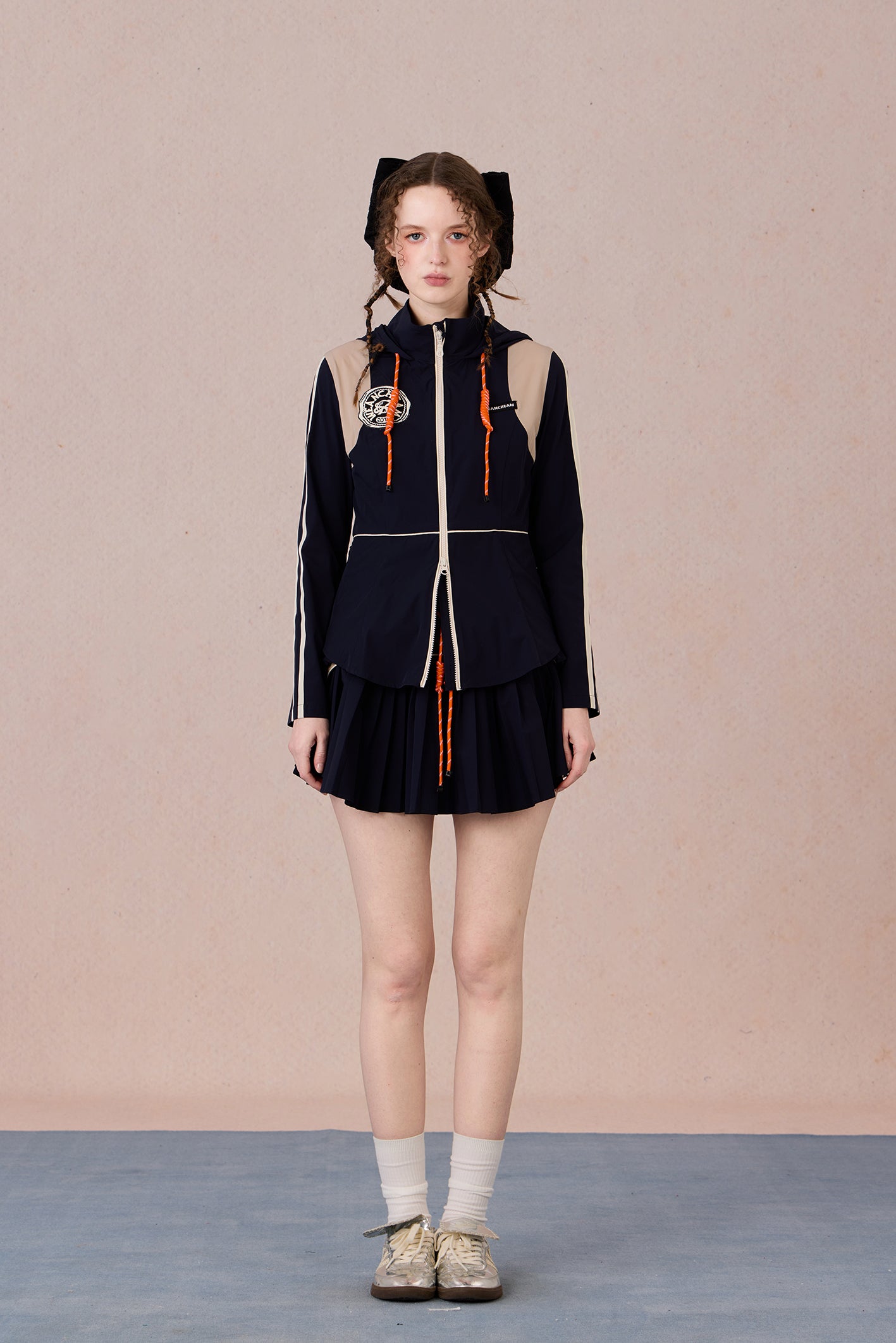 Urban lightweight sunwear jacket styled with pants