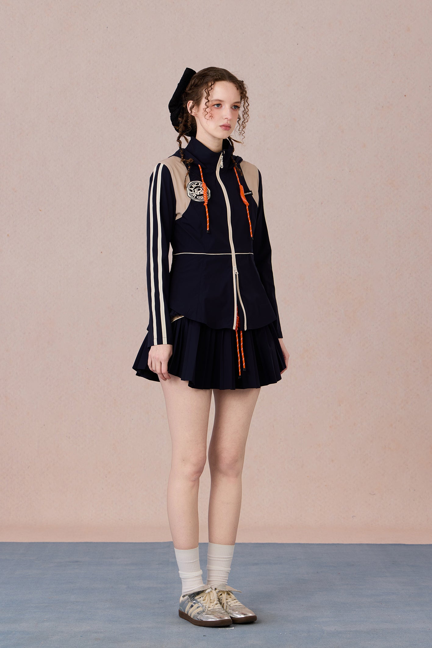 Urban lightweight sunwear jacket styled with pants