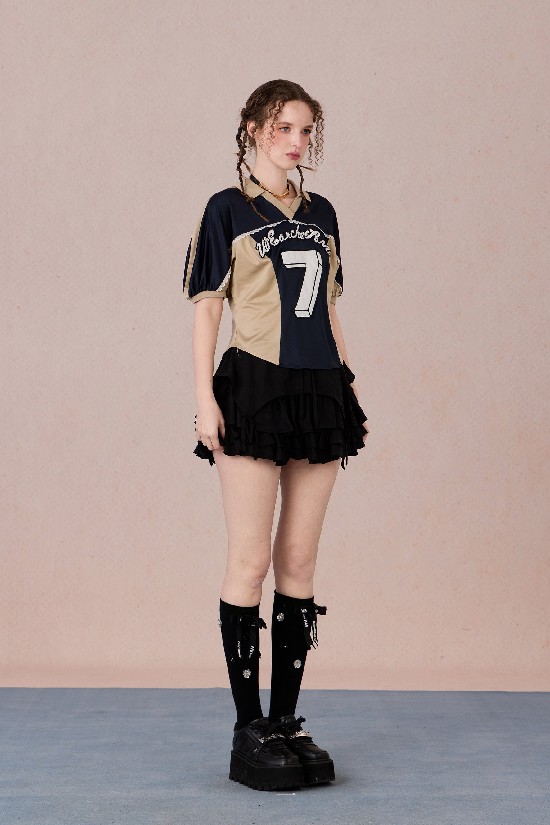 Fitted silhouette short tee with flattering curve shape