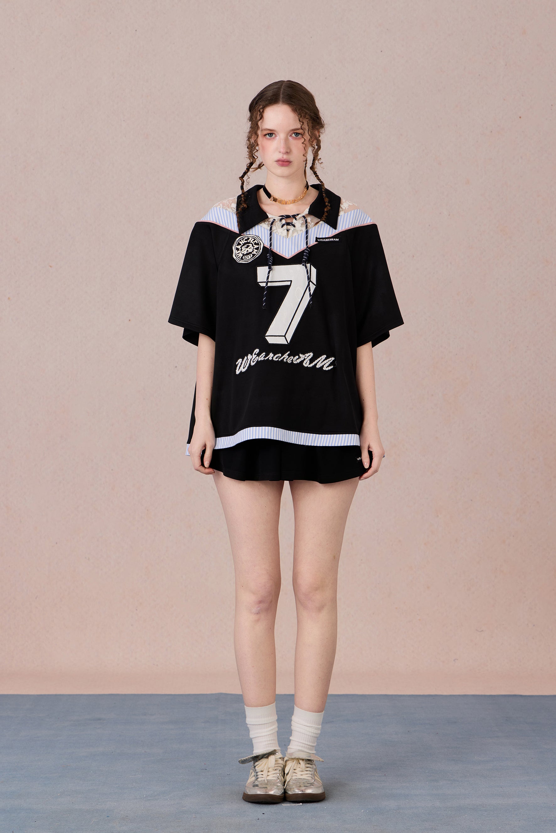 Oversized lace sports T-shirt with raglan sleeves and tie neckline – WEANCHEAM